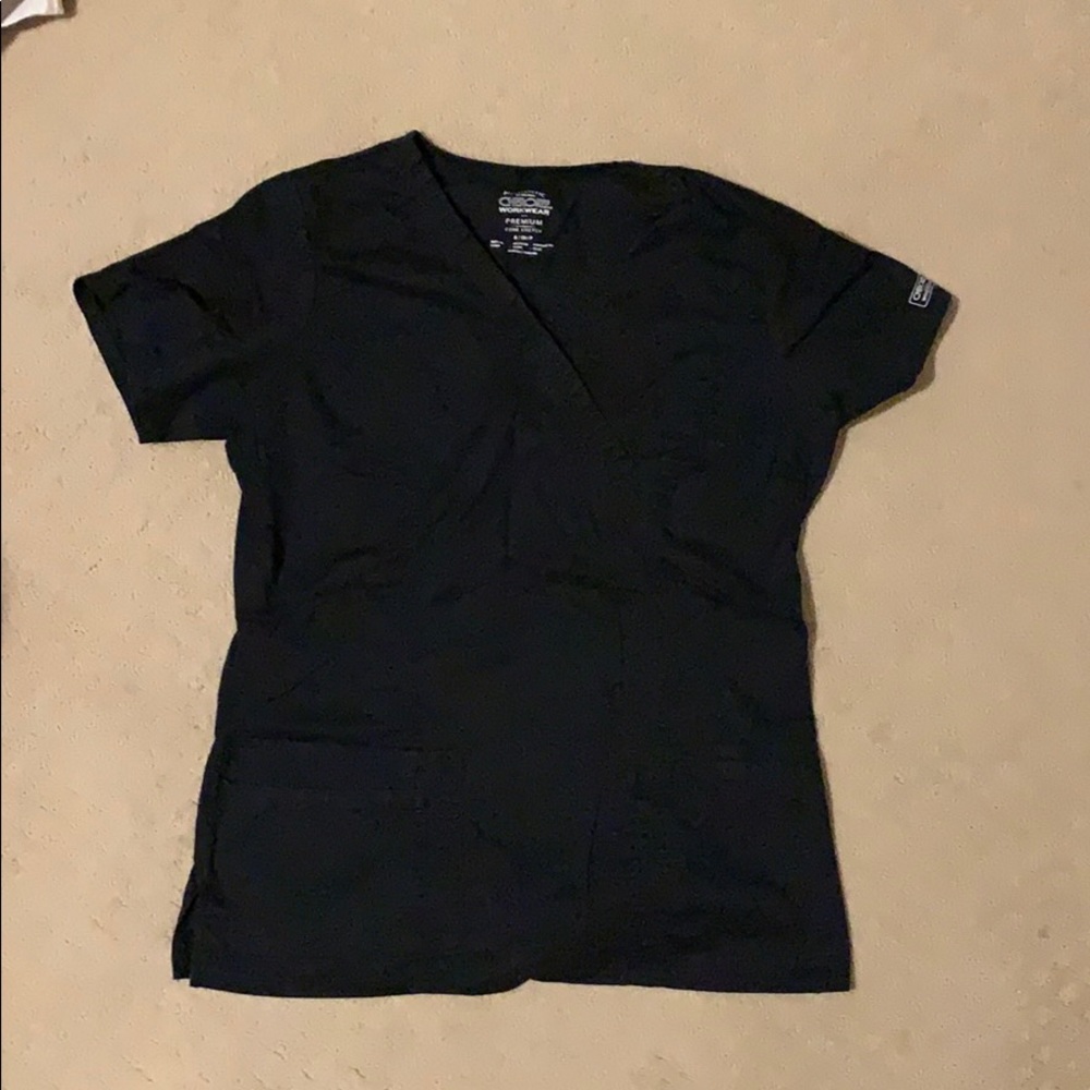 Cherokee scrub top